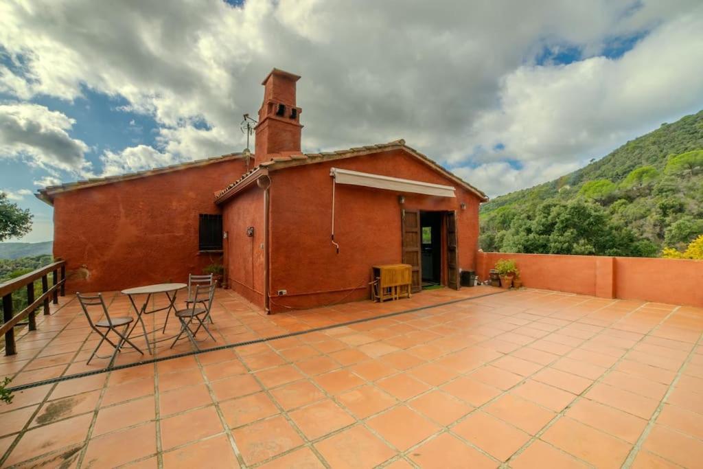 Masia Can Castellar Sant Iscle De Vallalta Exterior photo