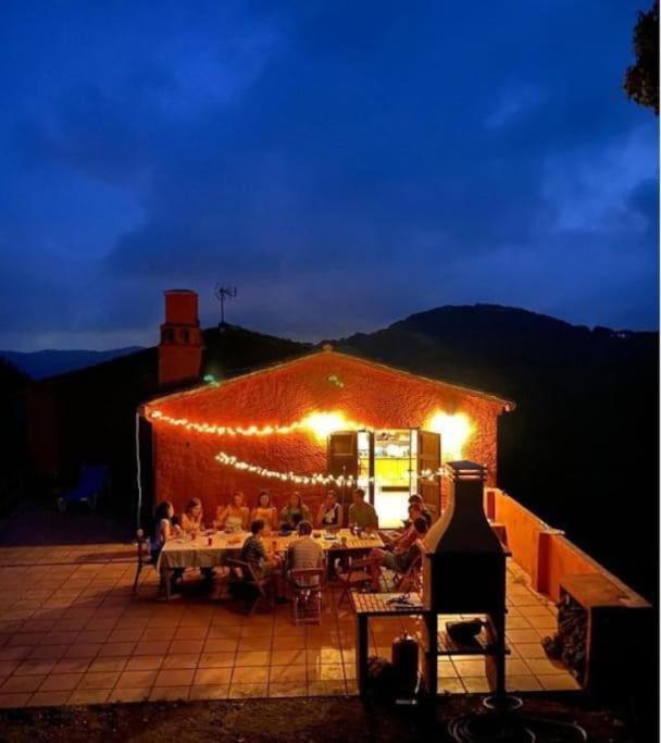 Masia Can Castellar Sant Iscle De Vallalta Exterior photo